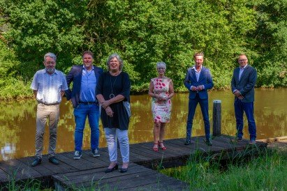Handtekeningen onder de Regio Deal Oost-Groningen