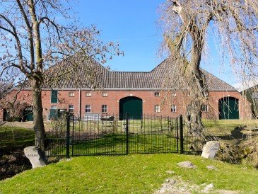 Oldambtster boerderij mag niet verdwijnen - Promotie Noord